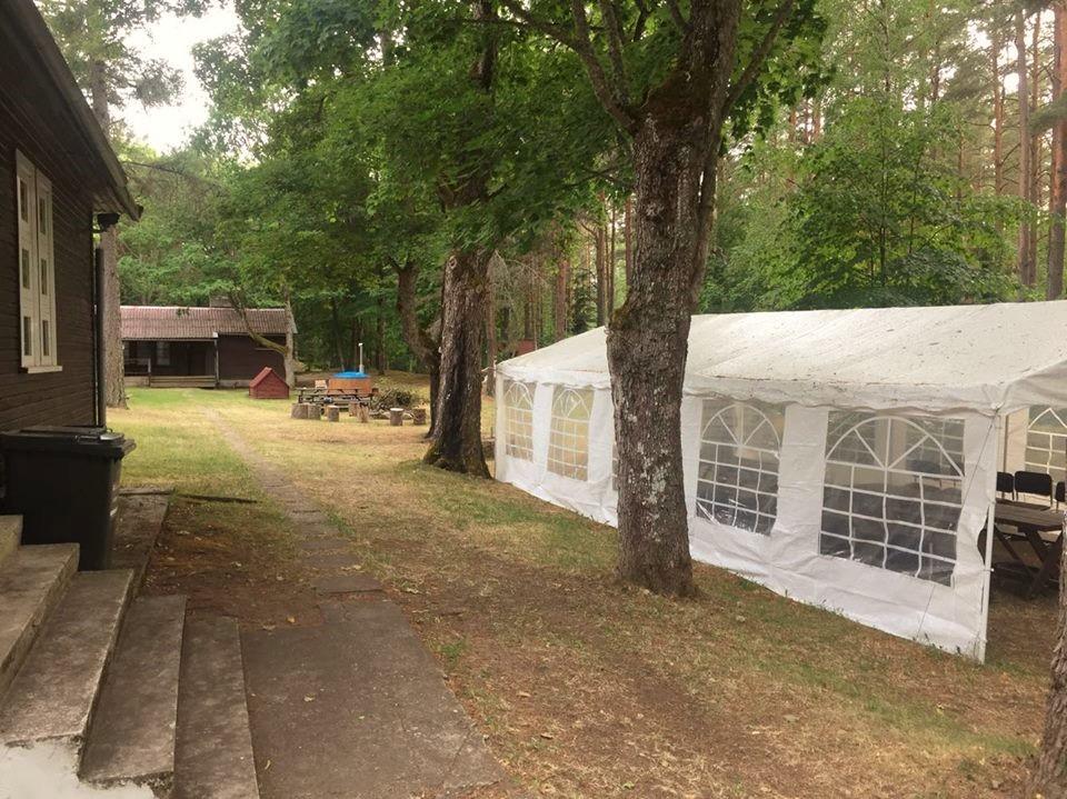 Oravapesa Guest House Häädemeeste Kültér fotó